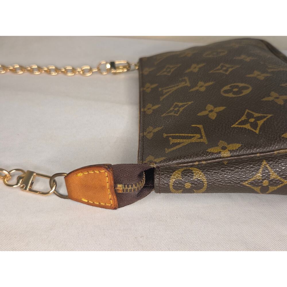 Louis Vuitton Pochette Accessoires Monogram Canvas LV Shoulder Bag AR1906 - Picture 8 of 15